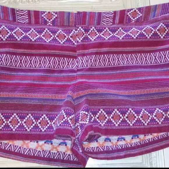 Merona Pants - Unleash Your Boho Style with Our Colorful Merona Size 16 Boho Knit Shorts!